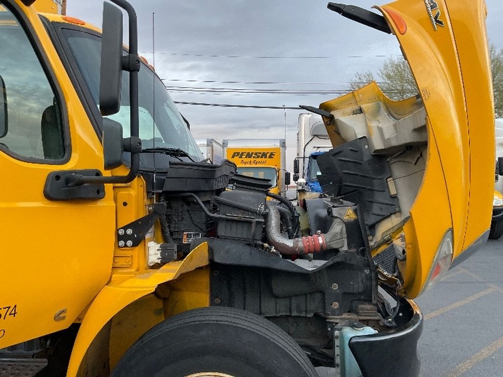 Medium Duty Box Truck-Light and Medium Duty Trucks-International-2021-MV607-Las Vegas-NV-187,805\n\t\tmiles-$ 44,000 - Image 22