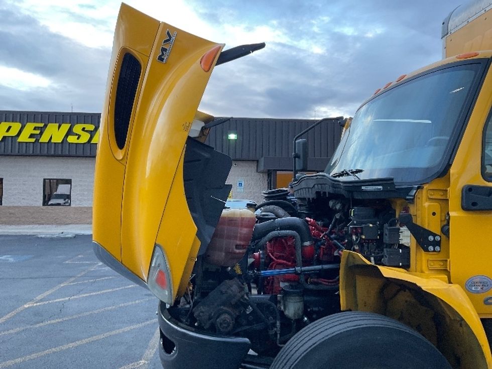 Medium Duty Box Truck-Light and Medium Duty Trucks-International-2021-MV607-Las Vegas-NV-187,805\n\t\tmiles-$ 44,000 - Image 23