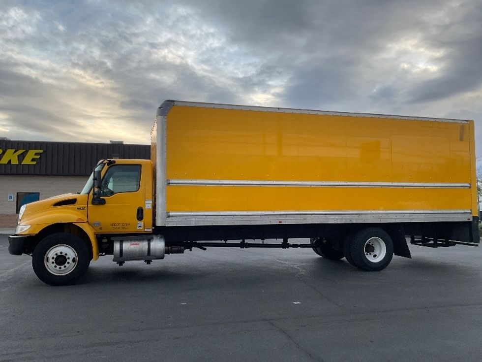 Medium Duty Box Truck-Light and Medium Duty Trucks-International-2021-MV607-Las Vegas-NV-187,805\n\t\tmiles-$ 44,000 - Image 4