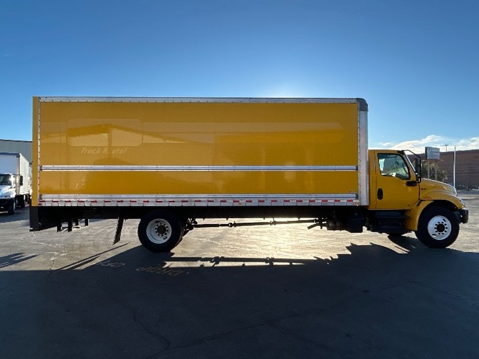 Medium Duty Box Truck-Light and Medium Duty Trucks-International-2021-MV607-Las Vegas-NV-190,556\n\t\tmiles-$ 42,750 - Image 15