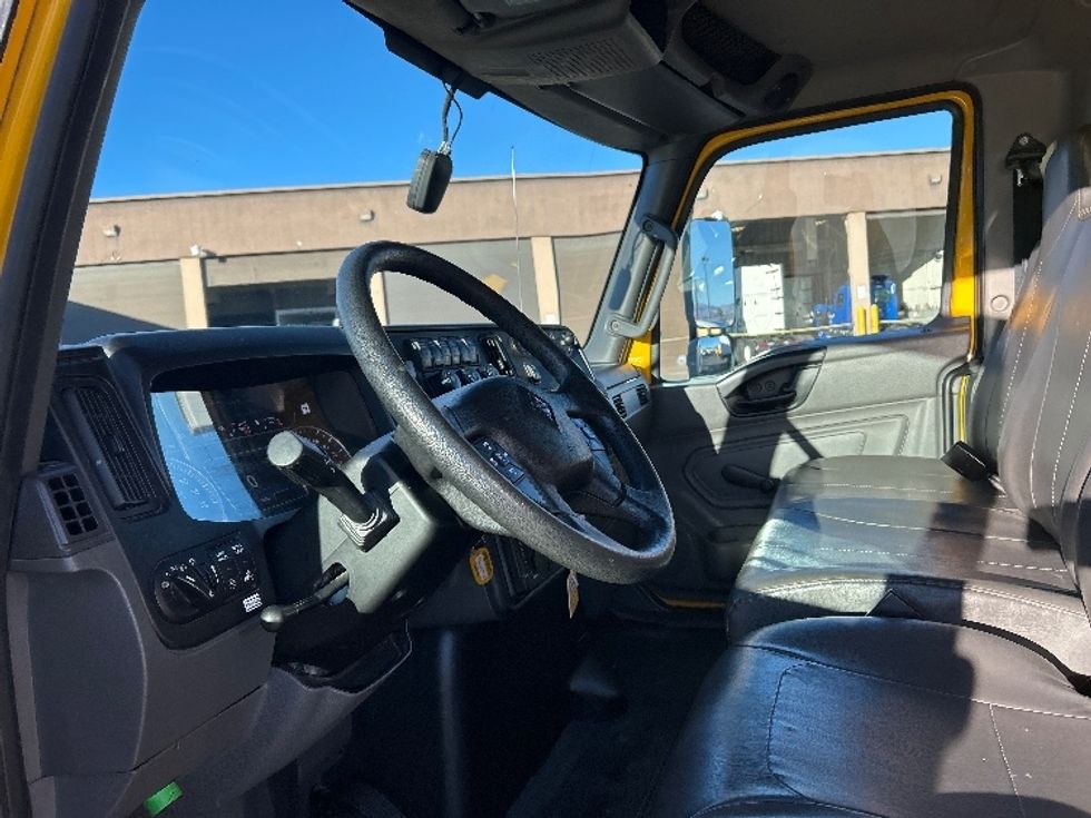 Medium Duty Box Truck-Light and Medium Duty Trucks-International-2021-MV607-Las Vegas-NV-190,556\n\t\tmiles-$ 42,750 - Image 17