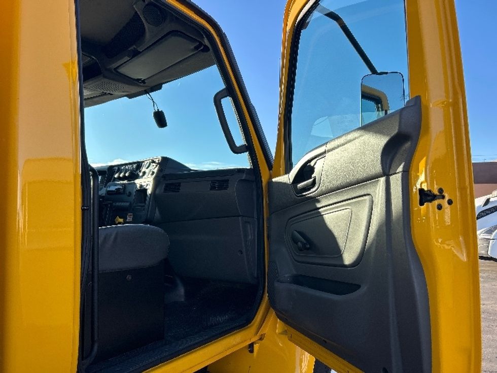 Medium Duty Box Truck-Light and Medium Duty Trucks-International-2021-MV607-Las Vegas-NV-190,556\n\t\tmiles-$ 42,750 - Image 20