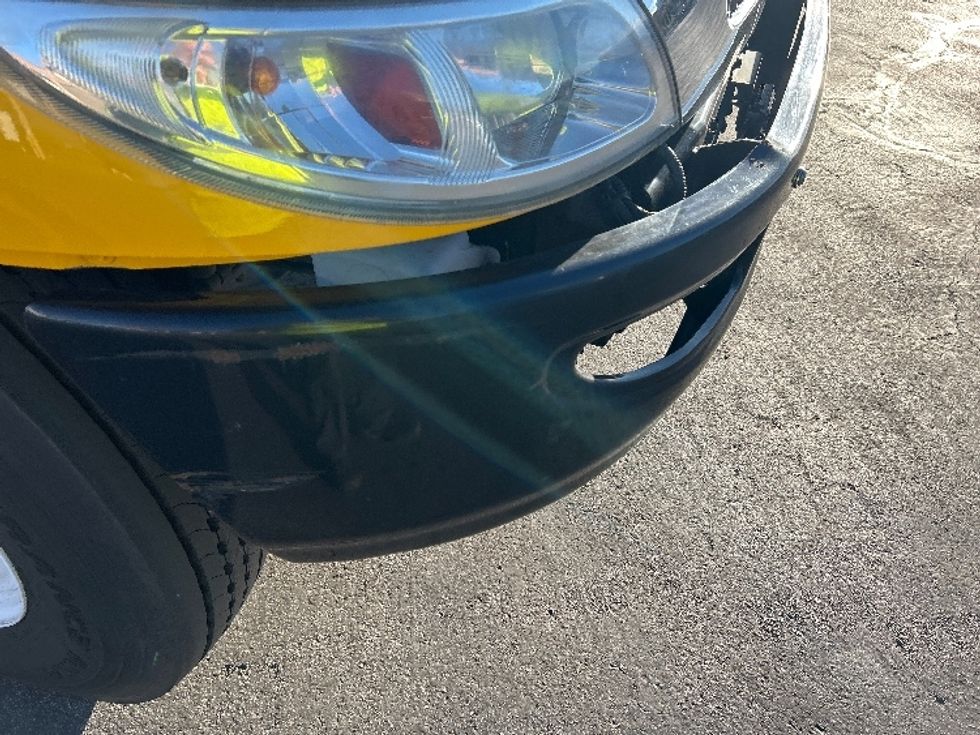 Medium Duty Box Truck-Light and Medium Duty Trucks-International-2021-MV607-Las Vegas-NV-190,556\n\t\tmiles-$ 42,750 - Image 27