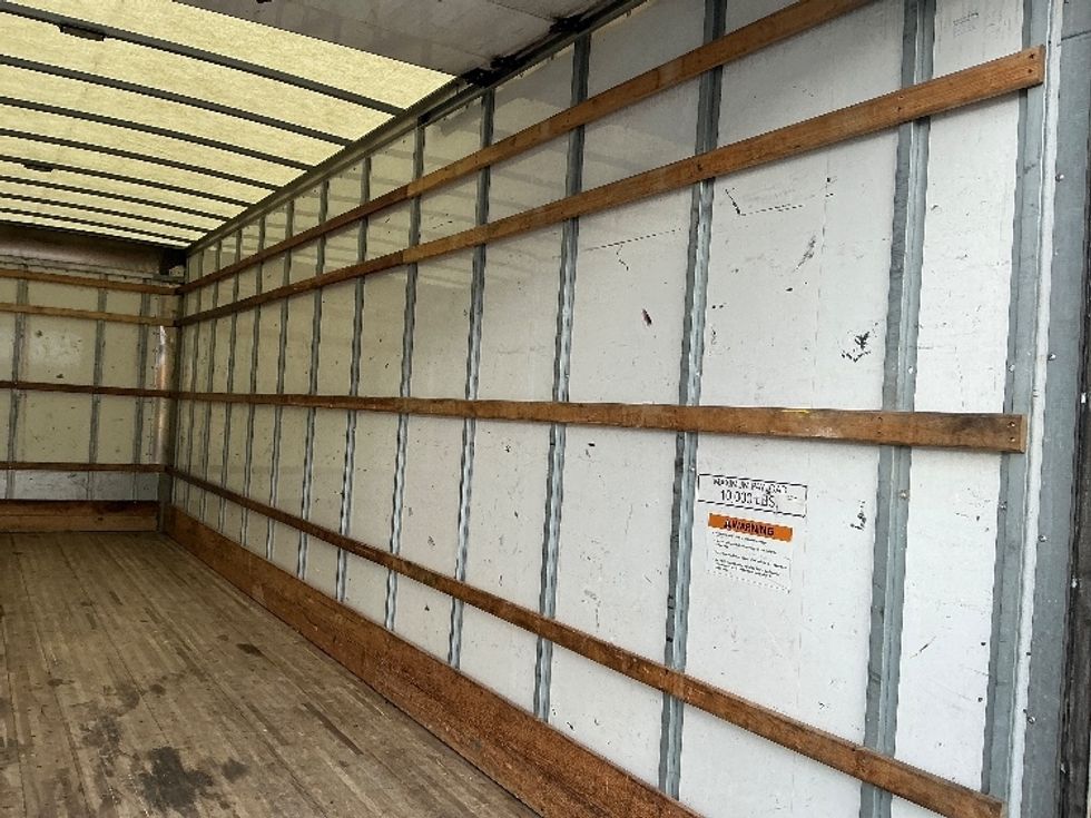 Medium Duty Box Truck-Light and Medium Duty Trucks-International-2021-MV607-Las Vegas-NV-192,127\n\t\tmiles-$ 43,500 - Image 12