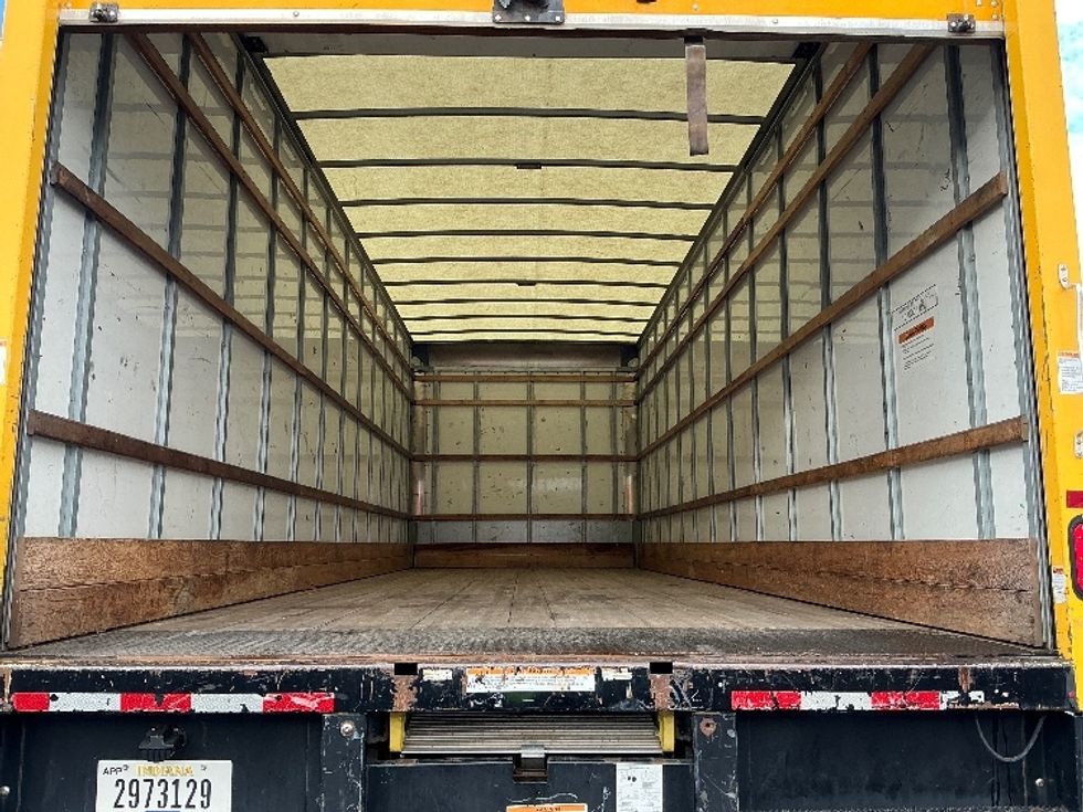 Medium Duty Box Truck-Light and Medium Duty Trucks-International-2021-MV607-Las Vegas-NV-192,127\n\t\tmiles-$ 43,500 - Image 8