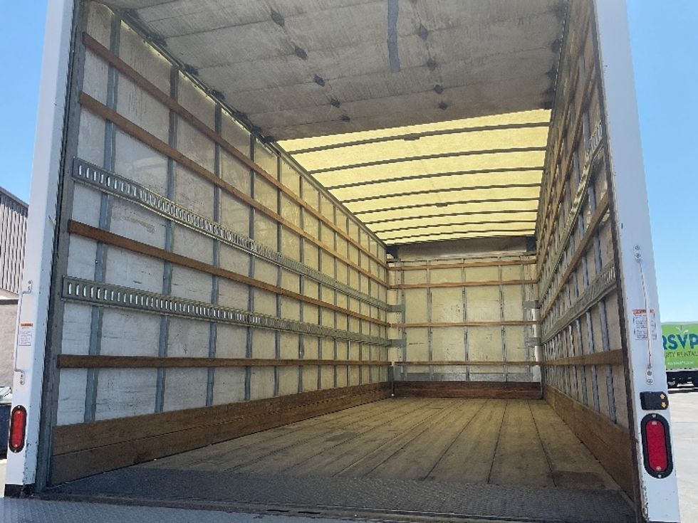 Medium Duty Box Truck-Light and Medium Duty Trucks-International-2021-MV607-Las Vegas-NV-212,528\n\t\tmiles-$ 48,250 - Image 11