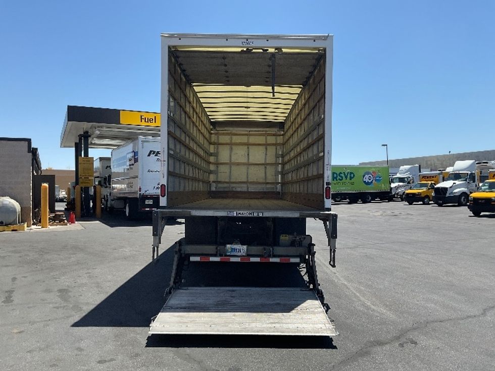 Medium Duty Box Truck-Light and Medium Duty Trucks-International-2021-MV607-Las Vegas-NV-212,528\n\t\tmiles-$ 48,250 - Image 9