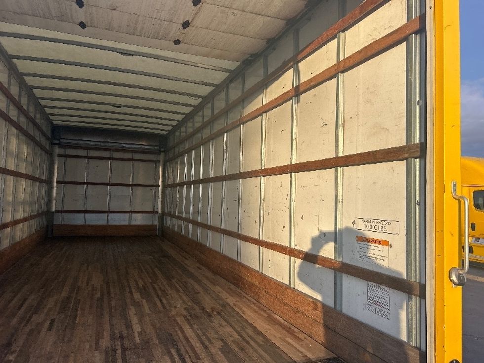Medium Duty Box Truck-Light and Medium Duty Trucks-International-2021-MV607-Las Vegas-NV-213,225\n\t\tmiles-$ 40,250 - Image 11