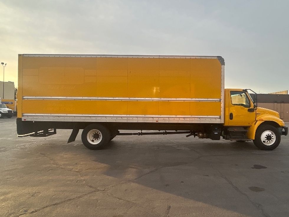 Medium Duty Box Truck-Light and Medium Duty Trucks-International-2021-MV607-Las Vegas-NV-213,225\n\t\tmiles-$ 40,250 - Image 14