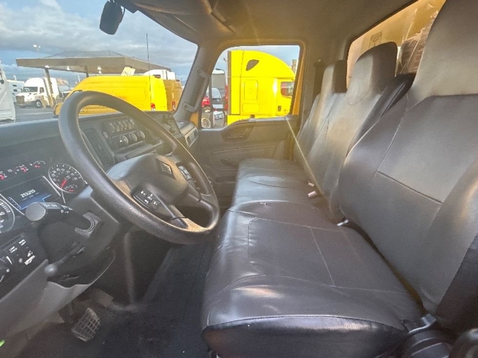 Medium Duty Box Truck-Light and Medium Duty Trucks-International-2021-MV607-Las Vegas-NV-213,225\n\t\tmiles-$ 40,250 - Image 18