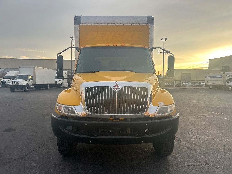 Medium Duty Box Truck-Light and Medium Duty Trucks-International-2021-MV607-Las Vegas-NV-213,225\n\t\tmiles-$ 40,250 - Image 2