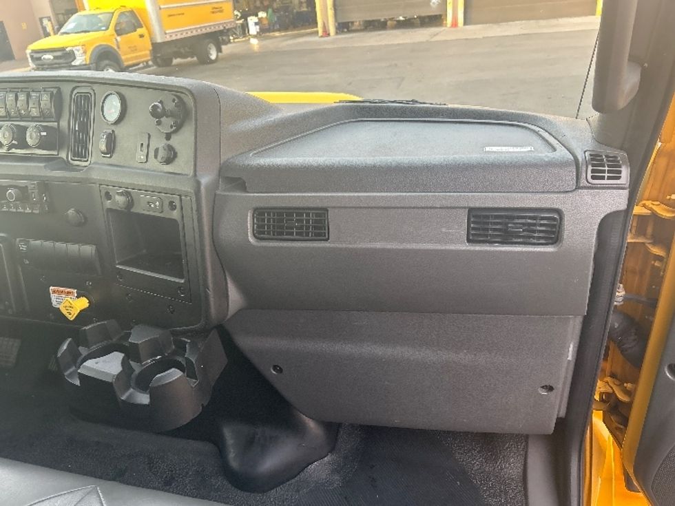 Medium Duty Box Truck-Light and Medium Duty Trucks-International-2021-MV607-Las Vegas-NV-213,225\n\t\tmiles-$ 40,250 - Image 20