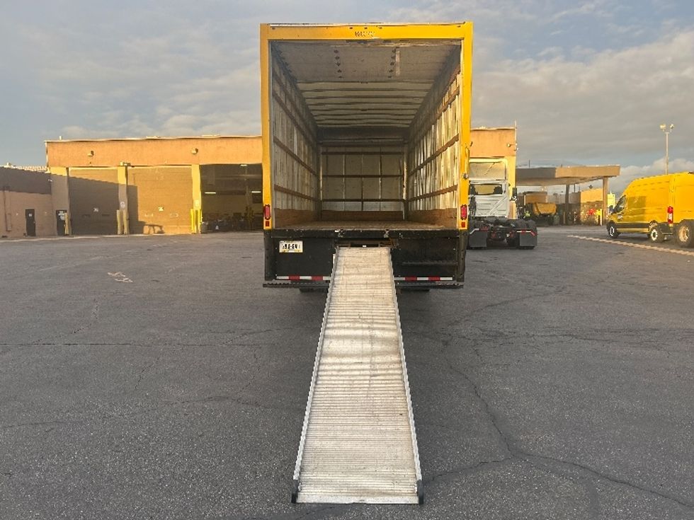 Medium Duty Box Truck-Light and Medium Duty Trucks-International-2021-MV607-Las Vegas-NV-213,225\n\t\tmiles-$ 40,250 - Image 8