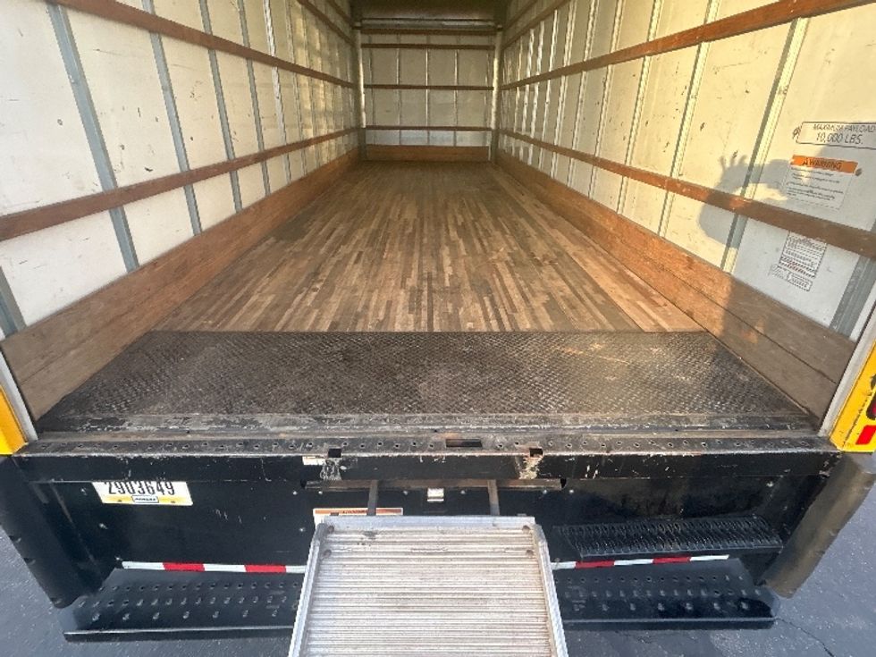 Medium Duty Box Truck-Light and Medium Duty Trucks-International-2021-MV607-Las Vegas-NV-213,225\n\t\tmiles-$ 40,250 - Image 9