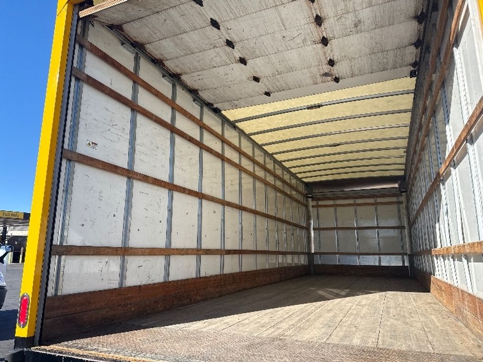 Medium Duty Box Truck-Light and Medium Duty Trucks-International-2021-MV607-Las Vegas-NV-220,742\n\t\tmiles-$ 39,250 - Image 10