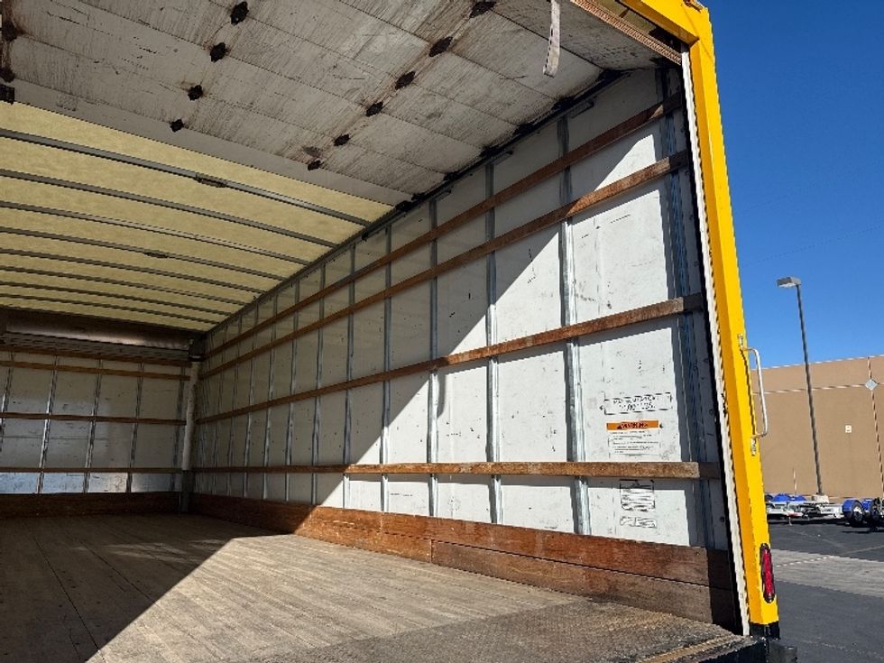 Medium Duty Box Truck-Light and Medium Duty Trucks-International-2021-MV607-Las Vegas-NV-220,742\n\t\tmiles-$ 39,250 - Image 11