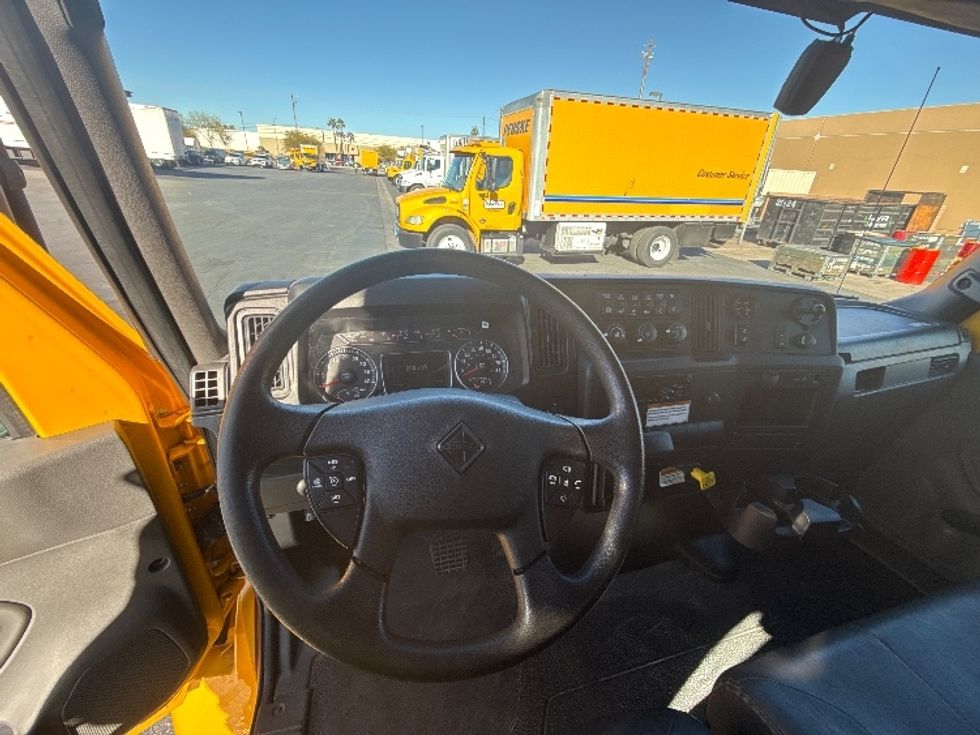 Medium Duty Box Truck-Light and Medium Duty Trucks-International-2021-MV607-Las Vegas-NV-220,742\n\t\tmiles-$ 39,250 - Image 16