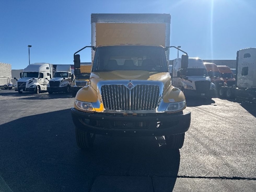 Medium Duty Box Truck-Light and Medium Duty Trucks-International-2021-MV607-Las Vegas-NV-220,742\n\t\tmiles-$ 39,250 - Image 2