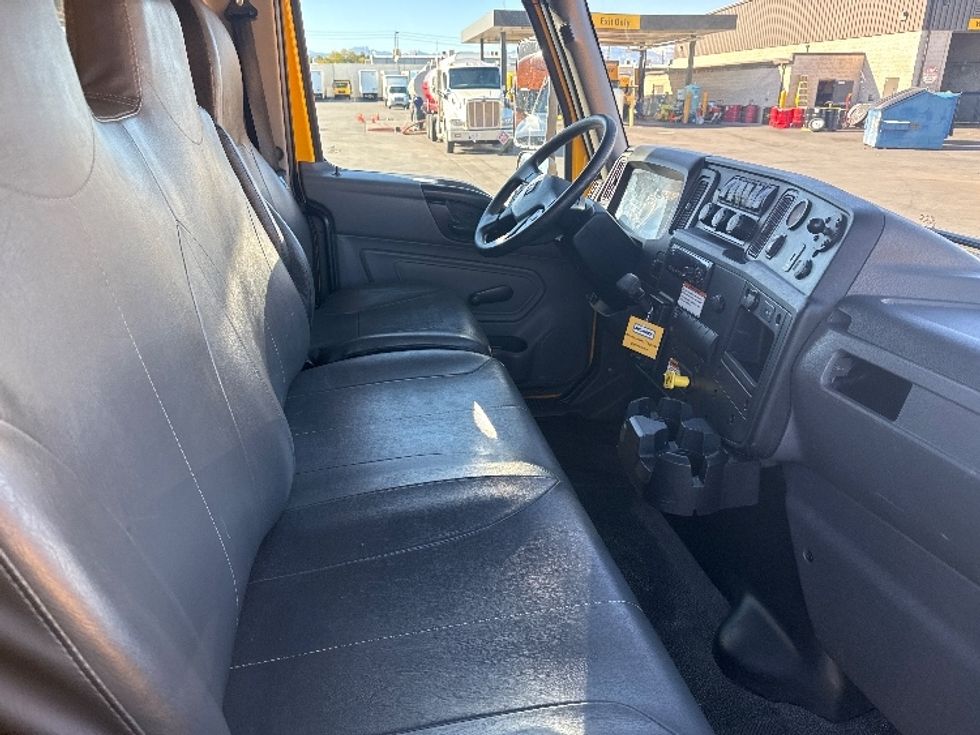 Medium Duty Box Truck-Light and Medium Duty Trucks-International-2021-MV607-Las Vegas-NV-220,742\n\t\tmiles-$ 39,250 - Image 21