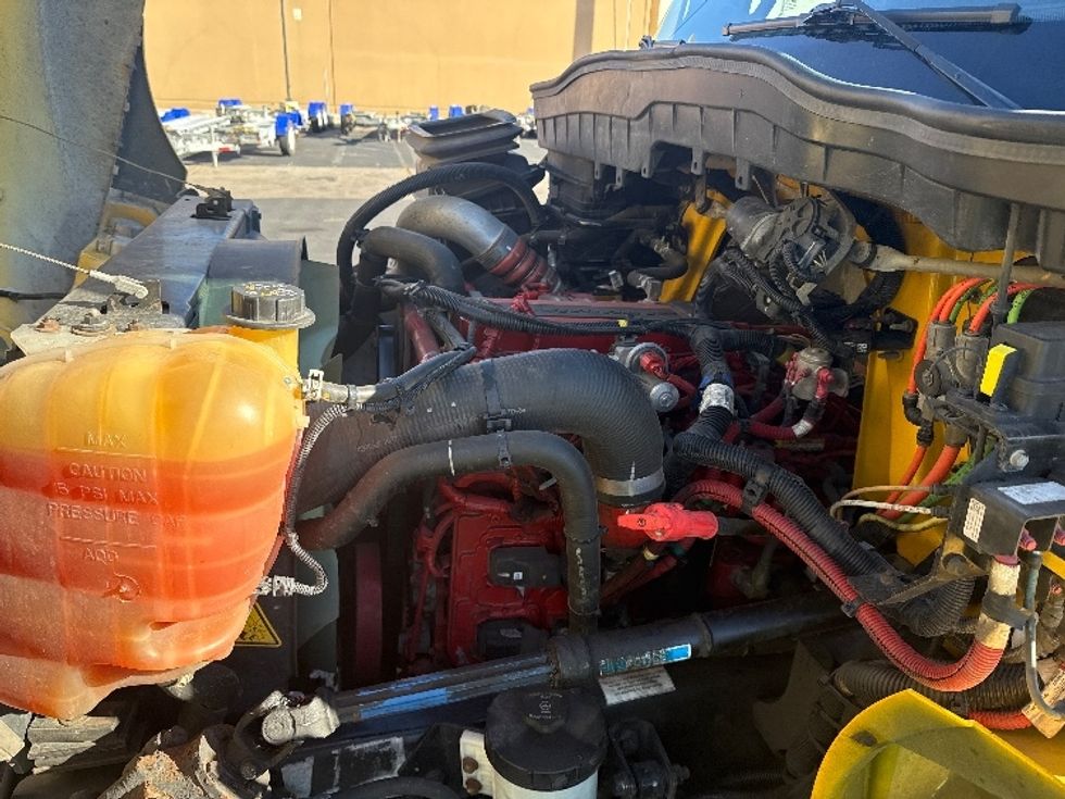 Medium Duty Box Truck-Light and Medium Duty Trucks-International-2021-MV607-Las Vegas-NV-220,742\n\t\tmiles-$ 39,250 - Image 23