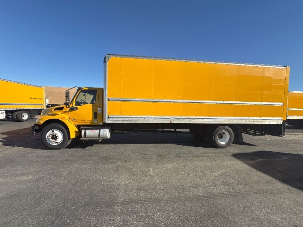 Medium Duty Box Truck-Light and Medium Duty Trucks-International-2021-MV607-Las Vegas-NV-220,742\n\t\tmiles-$ 39,250 - Image 4