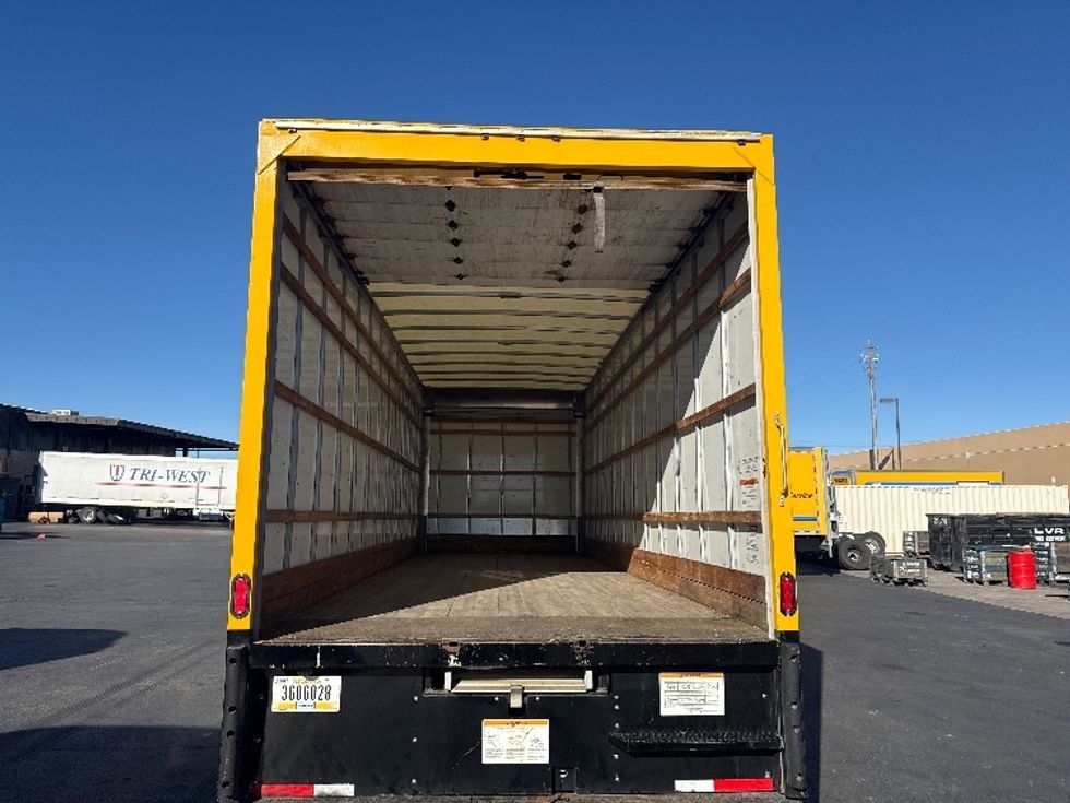 Medium Duty Box Truck-Light and Medium Duty Trucks-International-2021-MV607-Las Vegas-NV-220,742\n\t\tmiles-$ 39,250 - Image 8