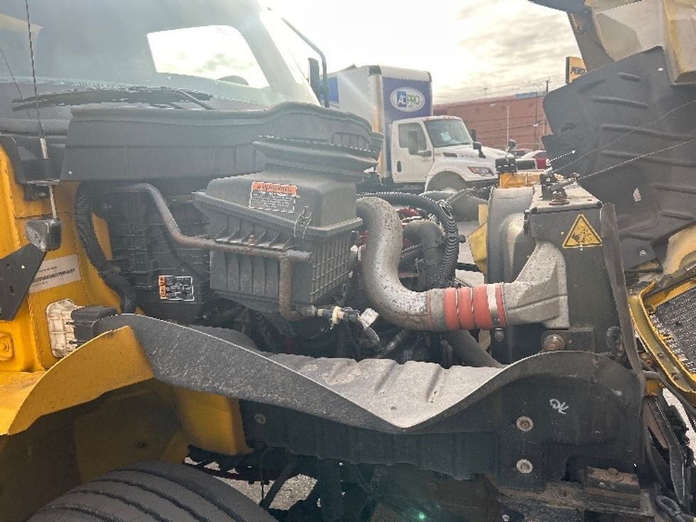 Medium Duty Box Truck-Light and Medium Duty Trucks-International-2021-MV607-Las Vegas-NV-224,672\n\t\tmiles-$ 38,750 - Image 23