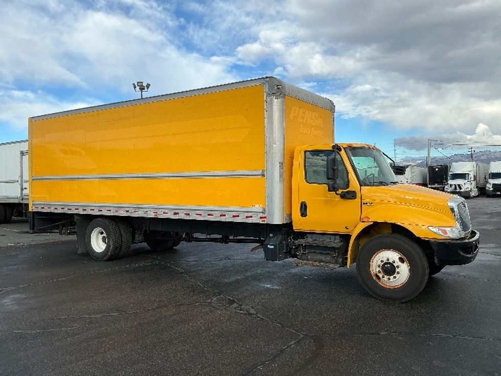 Medium Duty Box Truck-Light and Medium Duty Trucks-International-2021-MV607-Las Vegas-NV-234,705\n\t\tmiles-$ 37,250 - Image 1