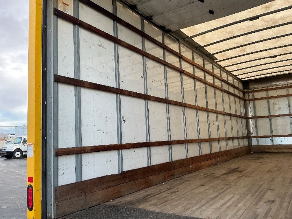 Medium Duty Box Truck-Light and Medium Duty Trucks-International-2021-MV607-Las Vegas-NV-234,705\n\t\tmiles-$ 37,250 - Image 11