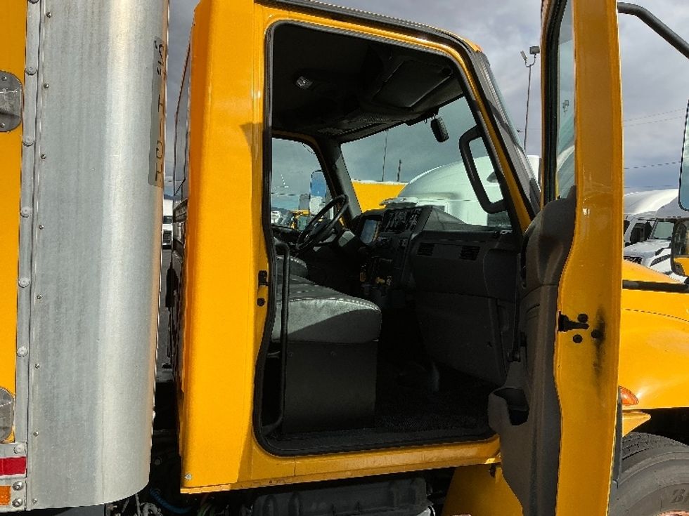 Medium Duty Box Truck-Light and Medium Duty Trucks-International-2021-MV607-Las Vegas-NV-234,705\n\t\tmiles-$ 37,250 - Image 20