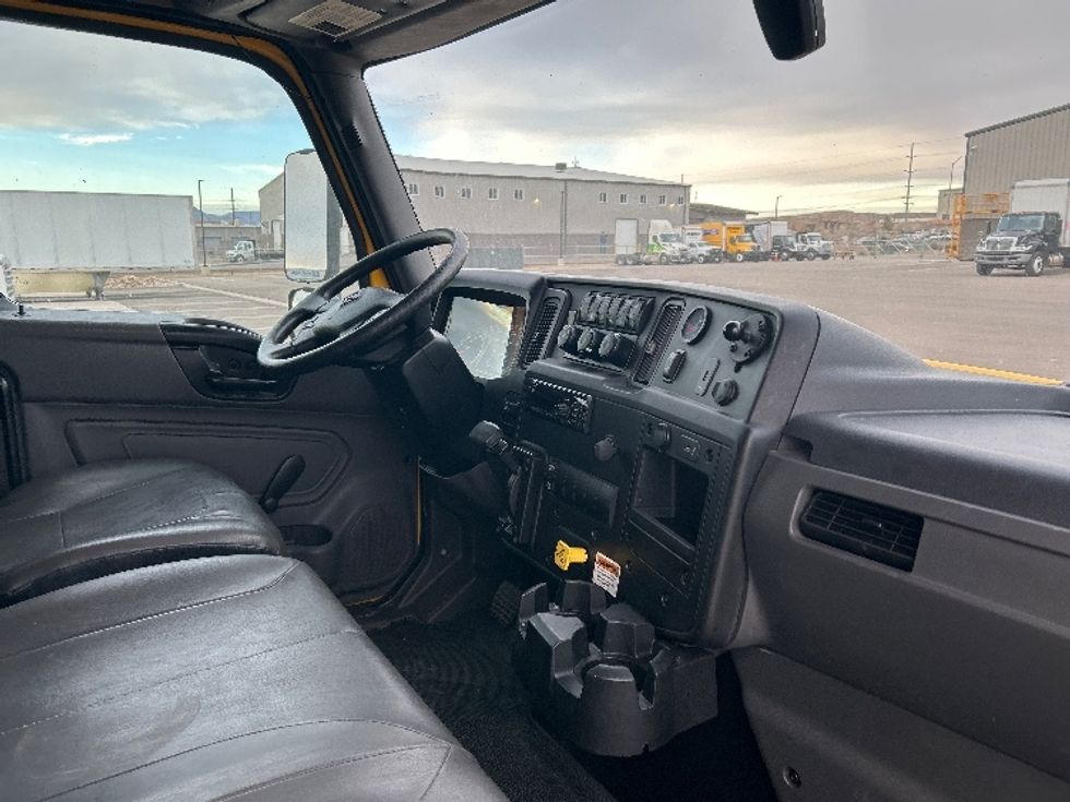 Medium Duty Box Truck-Light and Medium Duty Trucks-International-2021-MV607-Las Vegas-NV-237,491\n\t\tmiles-$ 35,750 - Image 20