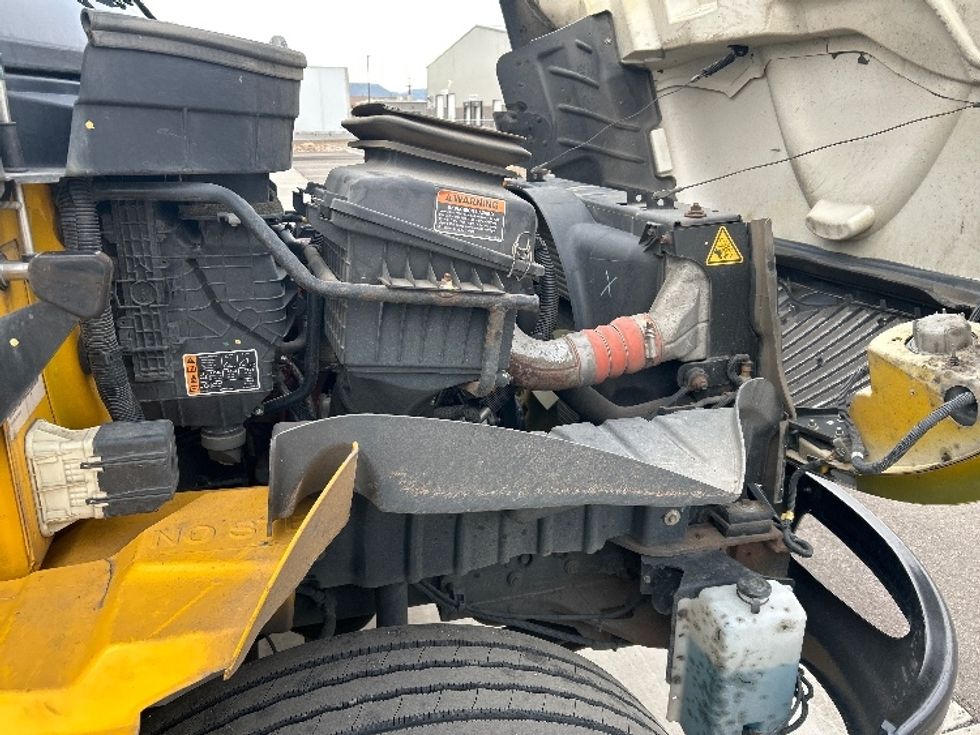 Medium Duty Box Truck-Light and Medium Duty Trucks-International-2021-MV607-Las Vegas-NV-237,491\n\t\tmiles-$ 35,750 - Image 21