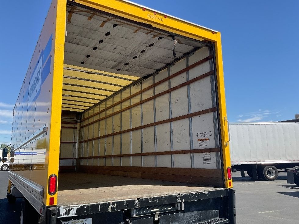 Medium Duty Box Truck-Light and Medium Duty Trucks-International-2021-MV607-Las Vegas-NV-252,418\n\t\tmiles-$ 31,750 - Image 11