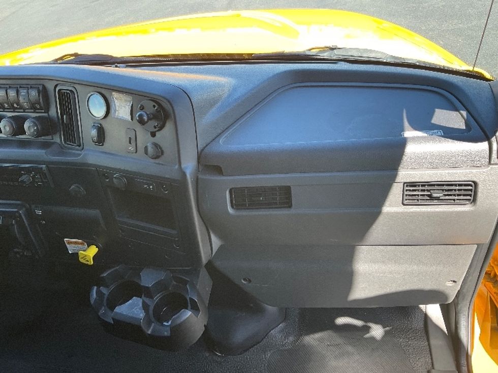 Medium Duty Box Truck-Light and Medium Duty Trucks-International-2021-MV607-Las Vegas-NV-252,418\n\t\tmiles-$ 31,750 - Image 20