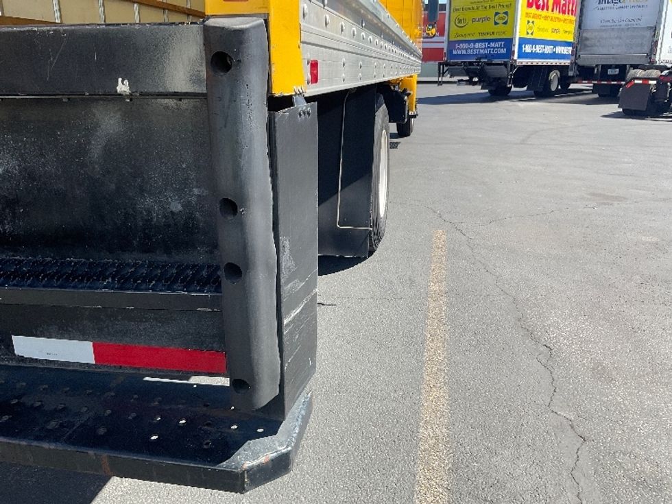 Medium Duty Box Truck-Light and Medium Duty Trucks-International-2021-MV607-Las Vegas-NV-252,418\n\t\tmiles-$ 31,750 - Image 26