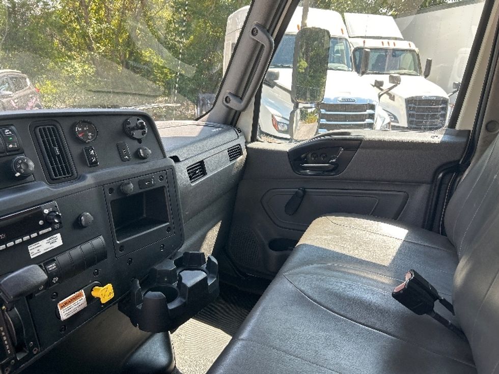 Medium Duty Box Truck-Light and Medium Duty Trucks-International-2021-MV607-Las Vegas-NV-281,852\n\t\tmiles-$ 35,750 - Image 19