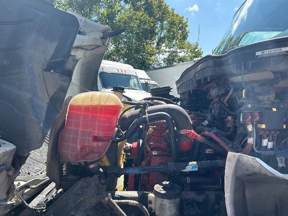 Medium Duty Box Truck-Light and Medium Duty Trucks-International-2021-MV607-Las Vegas-NV-281,852\n\t\tmiles-$ 35,750 - Image 24