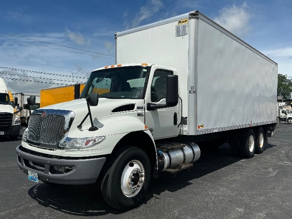 Medium Duty Box Truck-Light and Medium Duty Trucks-International-2021-MV607-Lexington-KY-146,025\n\t\tmiles-$ 55,000 - Image 3
