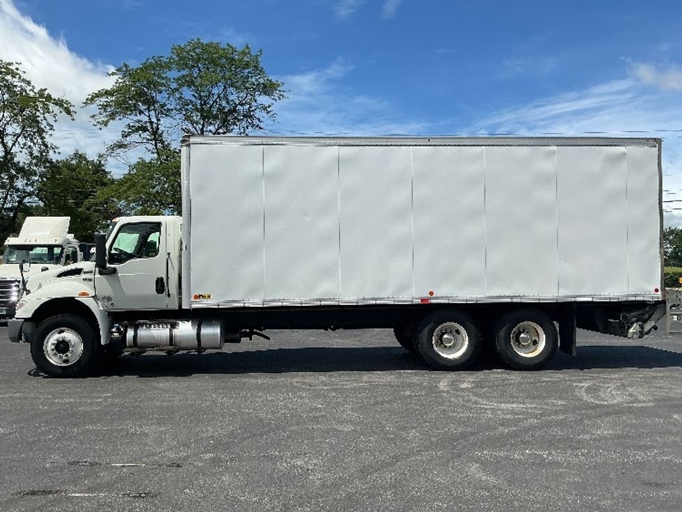 Medium Duty Box Truck-Light and Medium Duty Trucks-International-2021-MV607-Lexington-KY-146,025\n\t\tmiles-$ 55,000 - Image 4