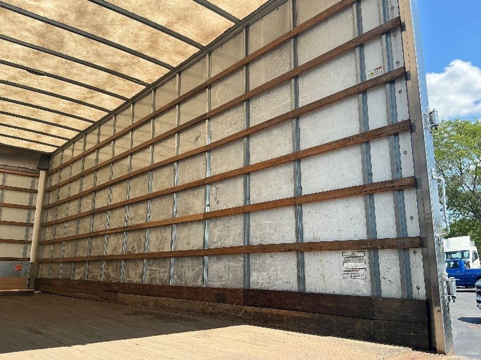 Medium Duty Box Truck-Light and Medium Duty Trucks-International-2021-MV607-Lexington-KY-16,880\n\t\tmiles-$ 60,000 - Image 11