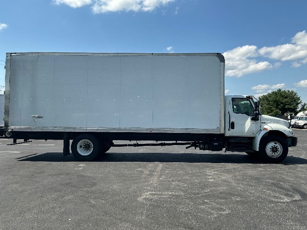 Medium Duty Box Truck-Light and Medium Duty Trucks-International-2021-MV607-Lexington-KY-16,880\n\t\tmiles-$ 60,000 - Image 14
