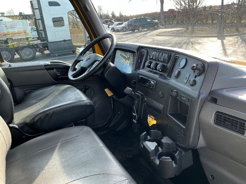Medium Duty Box Truck-Light and Medium Duty Trucks-International-2021-MV607-Lexington-KY-230,012\n\t\tmiles-$ 38,000 - Image 22
