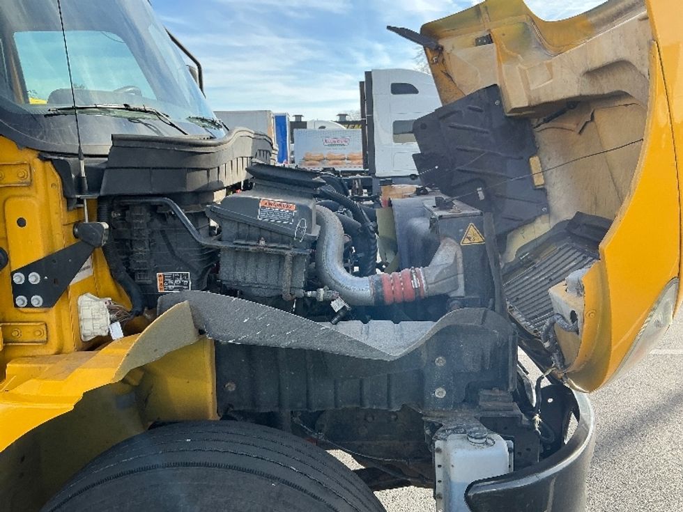 Medium Duty Box Truck-Light and Medium Duty Trucks-International-2021-MV607-Lexington-KY-230,012\n\t\tmiles-$ 38,000 - Image 23