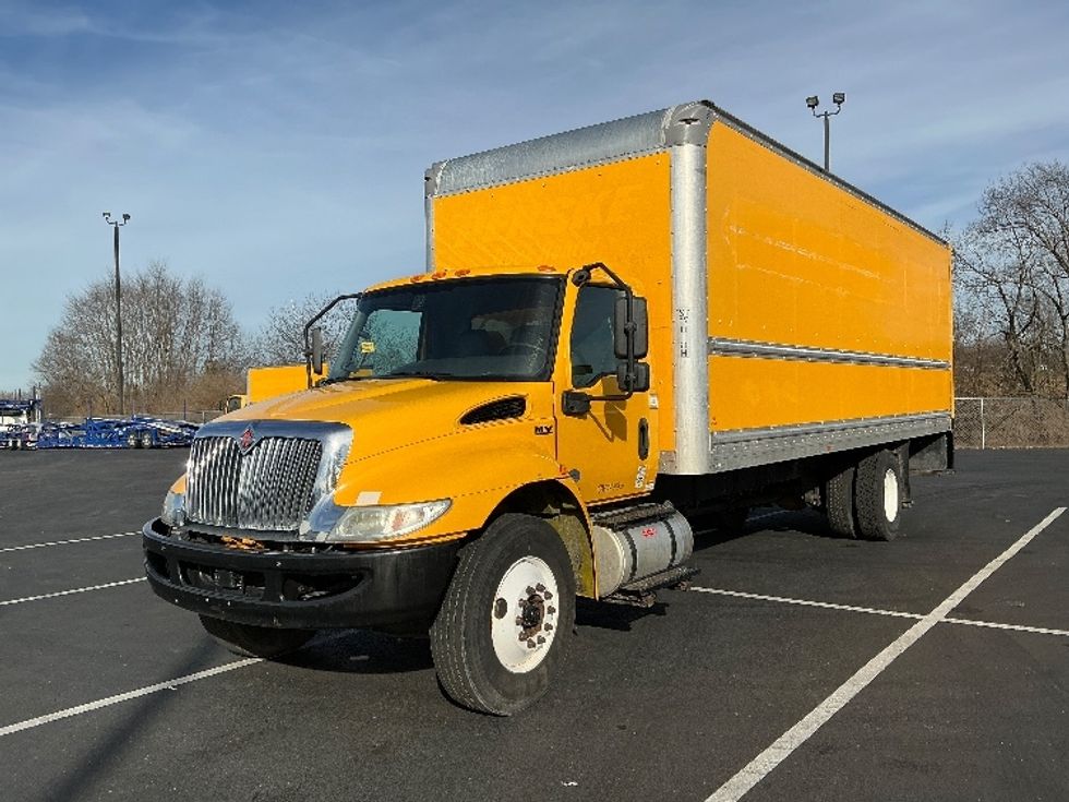 Medium Duty Box Truck-Light and Medium Duty Trucks-International-2021-MV607-Lexington-KY-230,012\n\t\tmiles-$ 38,000 - Image 3