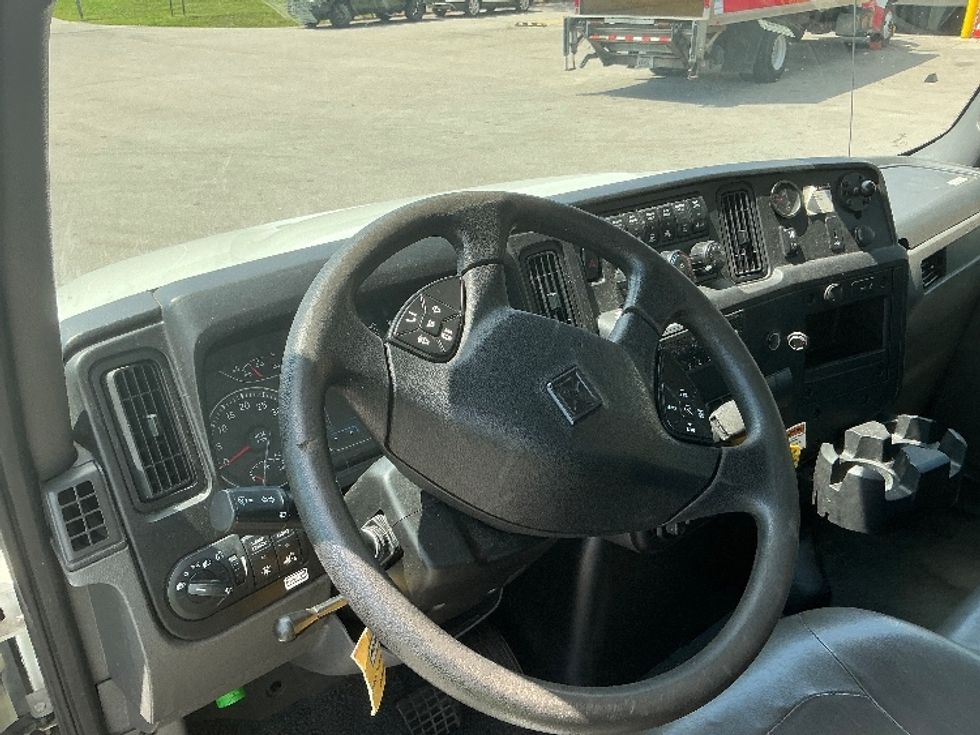 Medium Duty Box Truck-Light and Medium Duty Trucks-International-2021-MV607-Lexington-KY-243,162\n\t\tmiles-$ 41,750 - Image 17