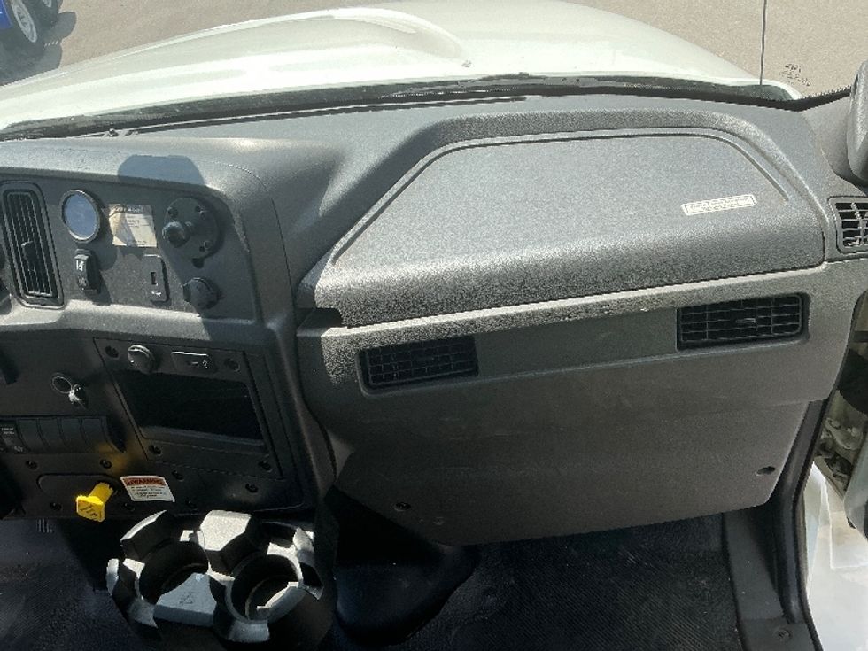 Medium Duty Box Truck-Light and Medium Duty Trucks-International-2021-MV607-Lexington-KY-243,162\n\t\tmiles-$ 41,750 - Image 21