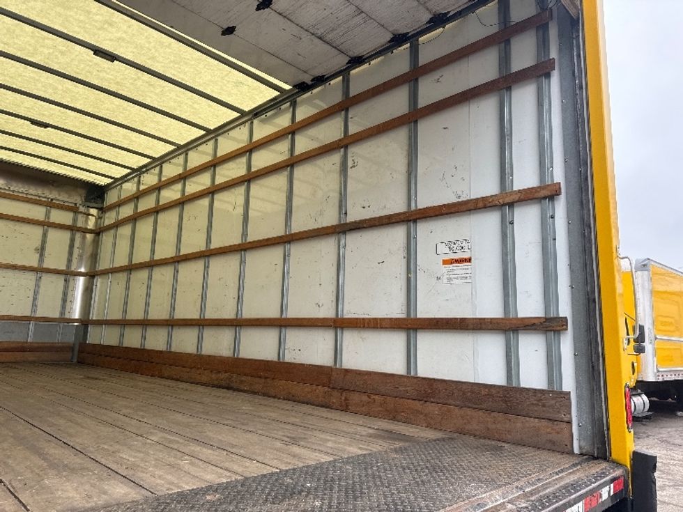 Medium Duty Box Truck-Light and Medium Duty Trucks-International-2021-MV607-Lincoln-NE-151,736\n\t\tmiles-$ 43,000 - Image 12