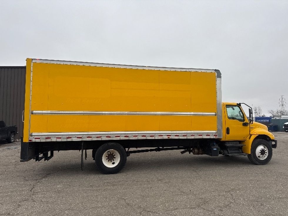 Medium Duty Box Truck-Light and Medium Duty Trucks-International-2021-MV607-Lincoln-NE-151,736\n\t\tmiles-$ 43,000 - Image 15