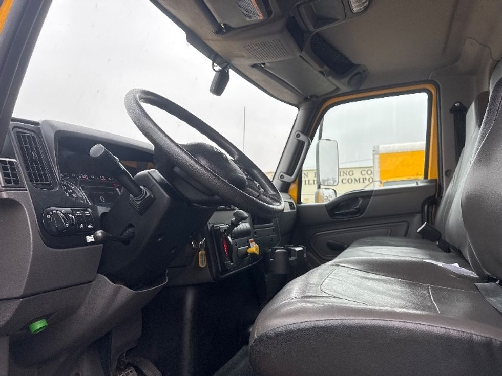 Medium Duty Box Truck-Light and Medium Duty Trucks-International-2021-MV607-Lincoln-NE-151,736\n\t\tmiles-$ 43,000 - Image 16