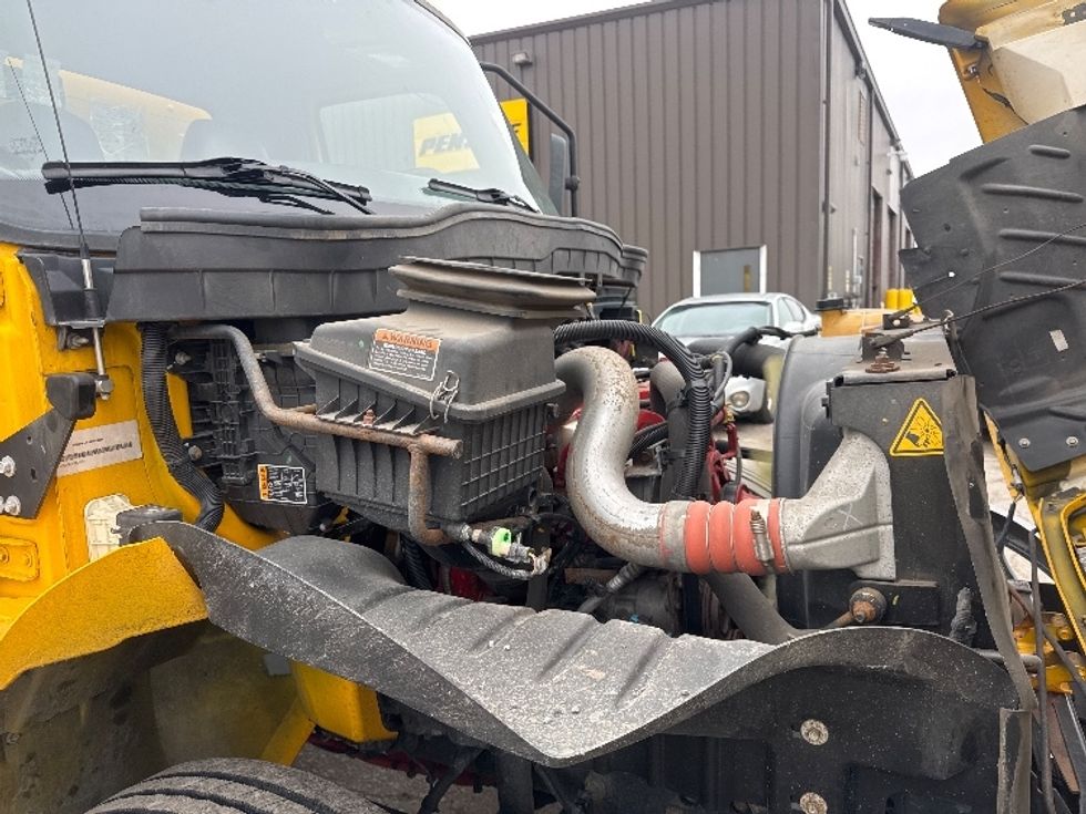 Medium Duty Box Truck-Light and Medium Duty Trucks-International-2021-MV607-Lincoln-NE-151,736\n\t\tmiles-$ 43,000 - Image 23